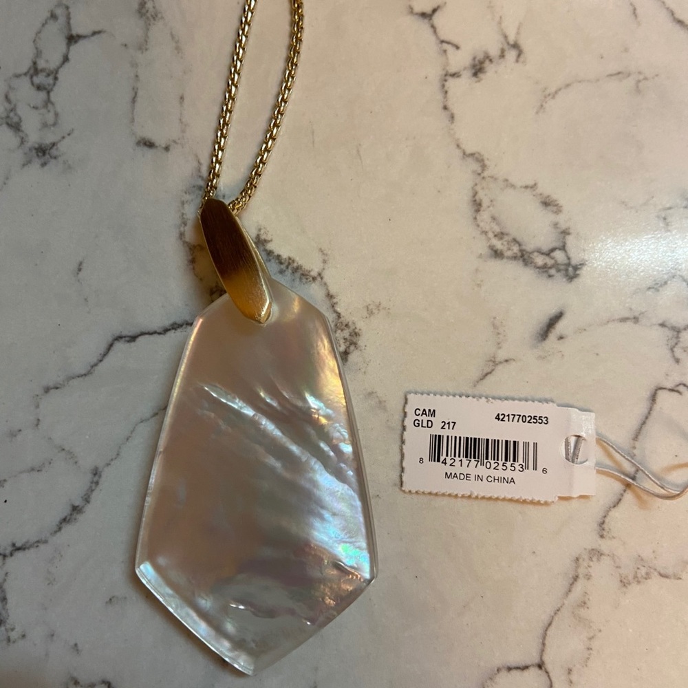 Kendra Scott Cam Gold Necklace Mother Of Pearl
